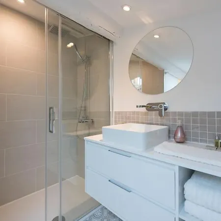 Duplex Plein Centre, Zone Pietonne, 2 Apartment