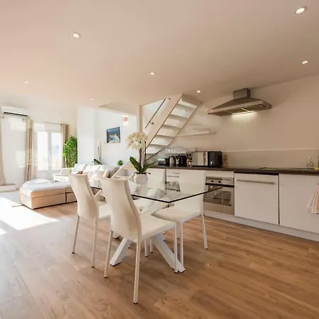 Apartment Duplex Plein Centre, Zone Pietonne, 2 Cannes