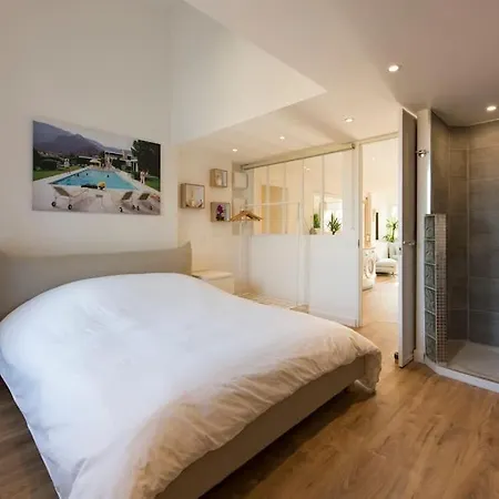 Duplex Plein Centre, Zone Pietonne, 2 Apartment *